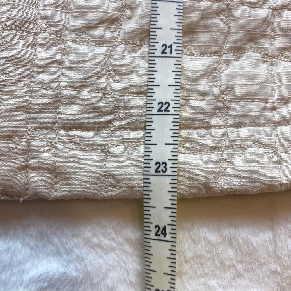 Freedom to Change Front Zip Quilted Vest Size Large - Picture 8 of 8